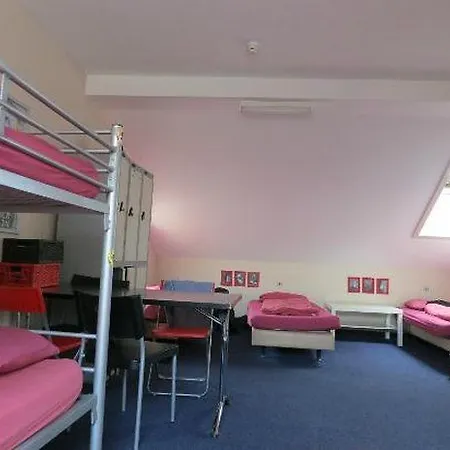 St Christopher's At The Bauhaus Hostal *