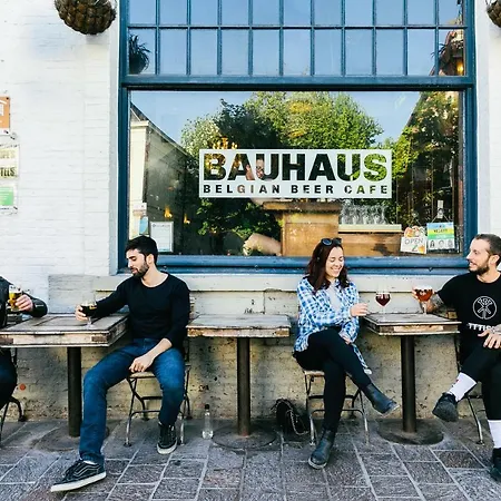 Hostal St Christopher's At The Bauhaus Brujas